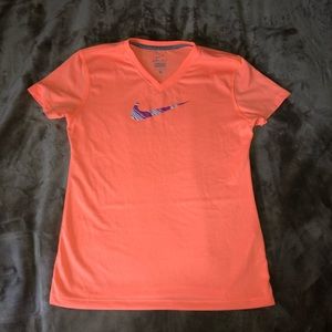 Nike dri- fit work out top